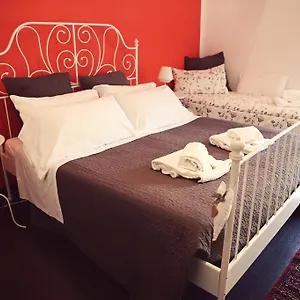  Guest house Residenza Piazzetta Italy