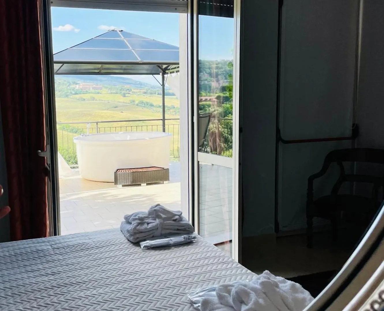Arts Club Suite & Spa Chianciano Terme 3*,